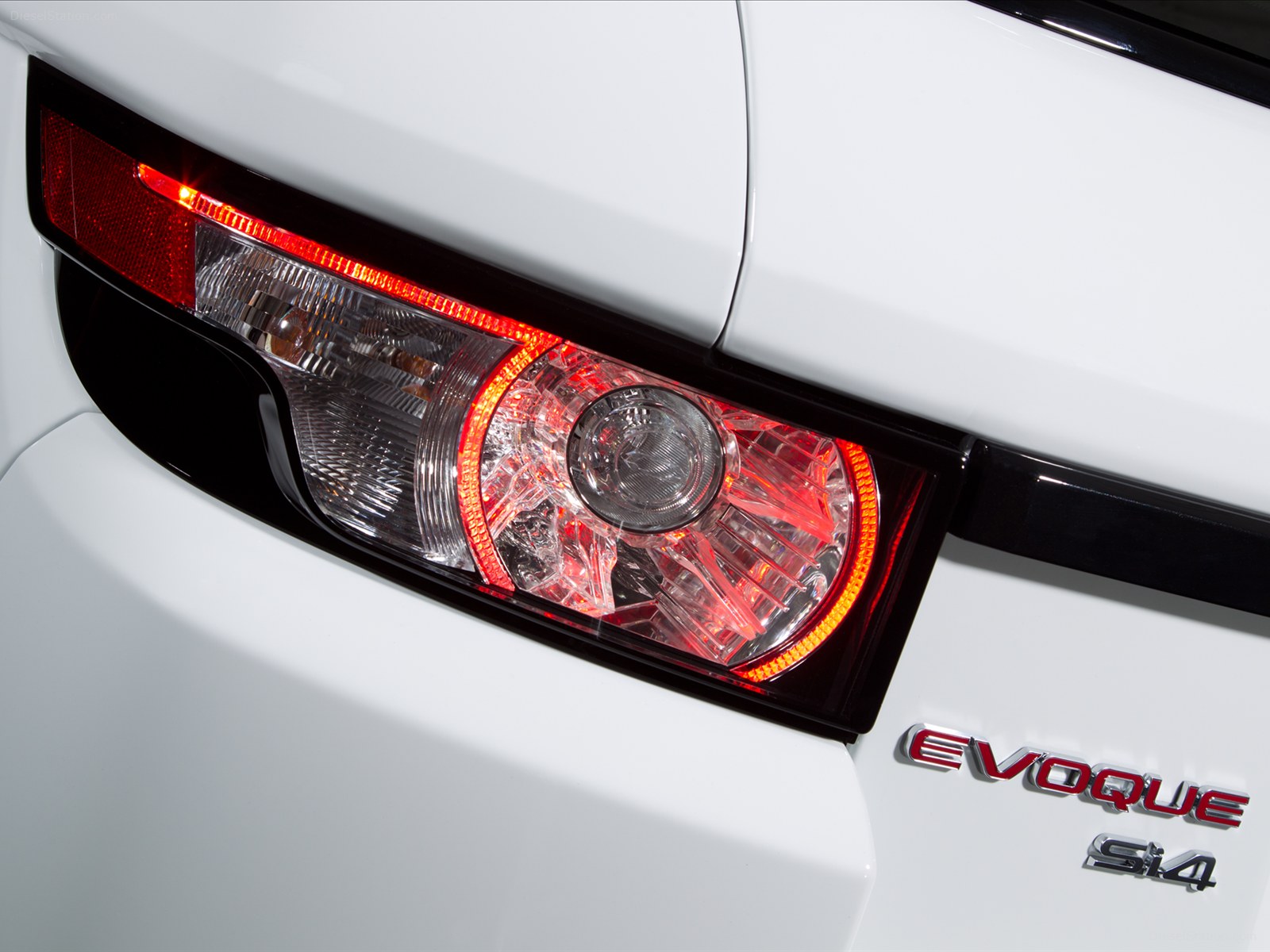 Land Rover Evoque Black Design Pack 2014